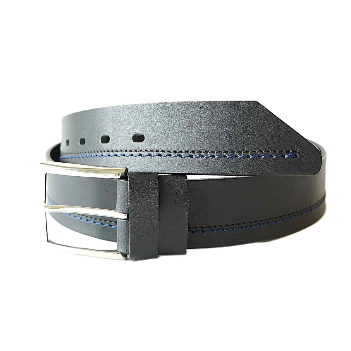 Black men's leather belt with blue contrast stitching, 4 cm wide – Noble Belts - buckle and ending